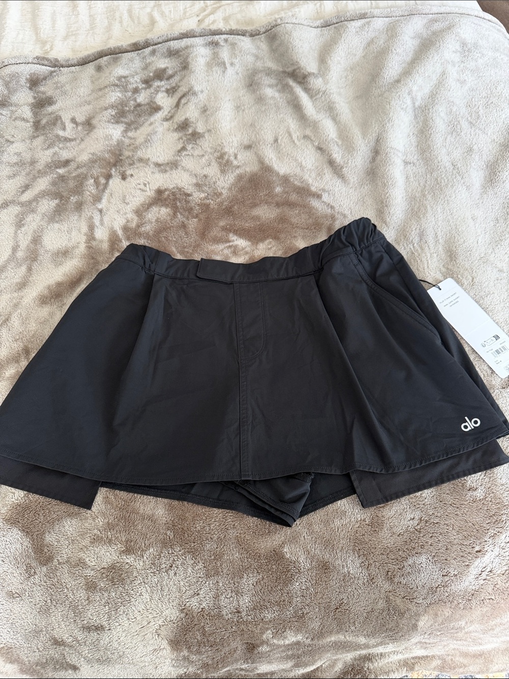 Alo Flip It Mini Skort - Picture 2 of 7